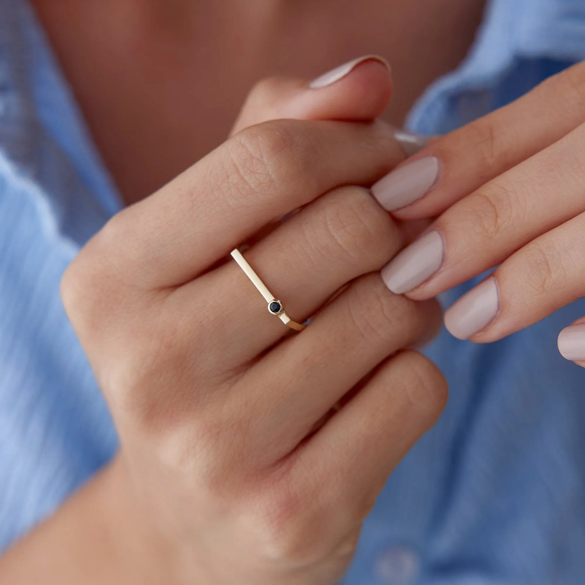 14k Gold Black Stone Line Ring