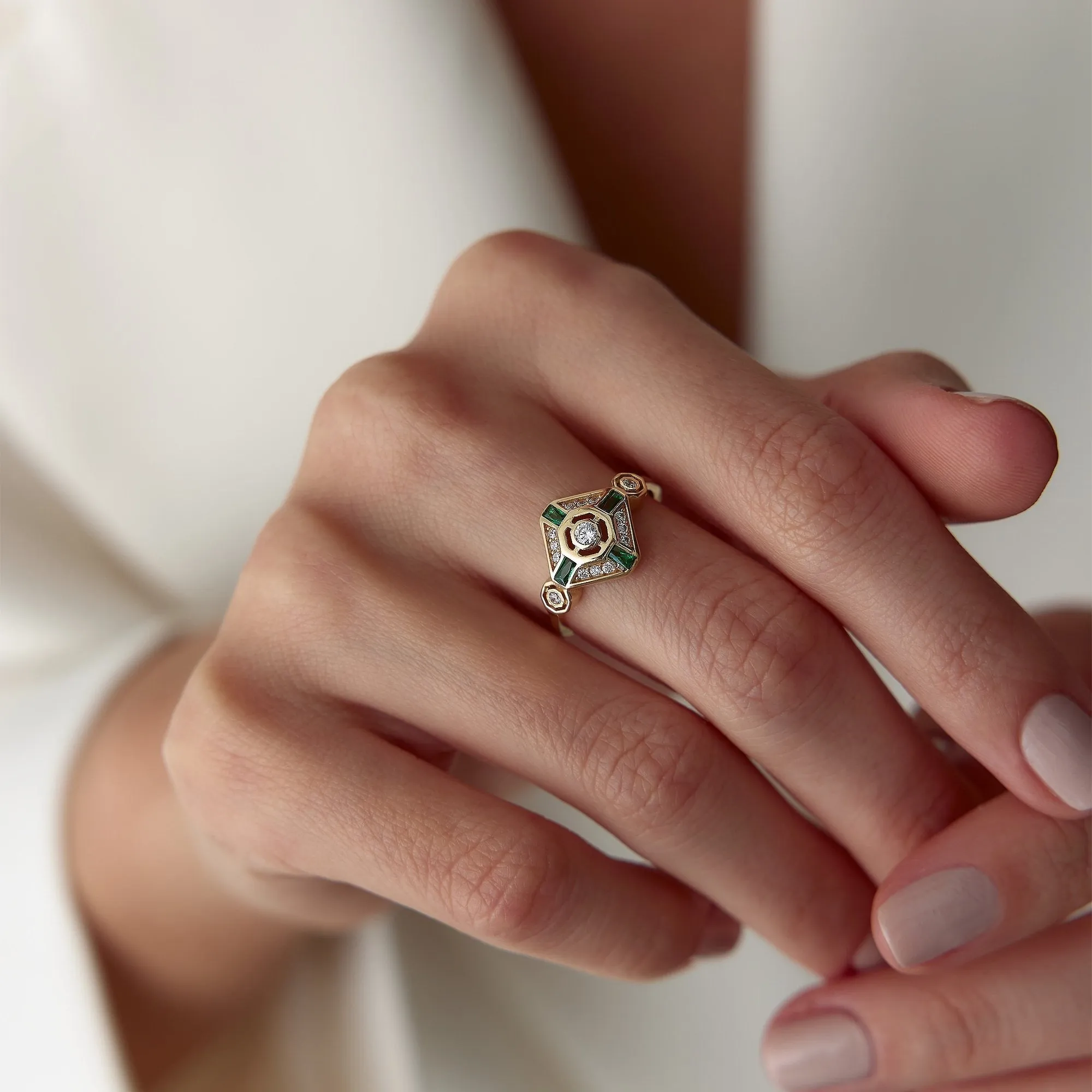14k Gold Emerald Baguette Ring