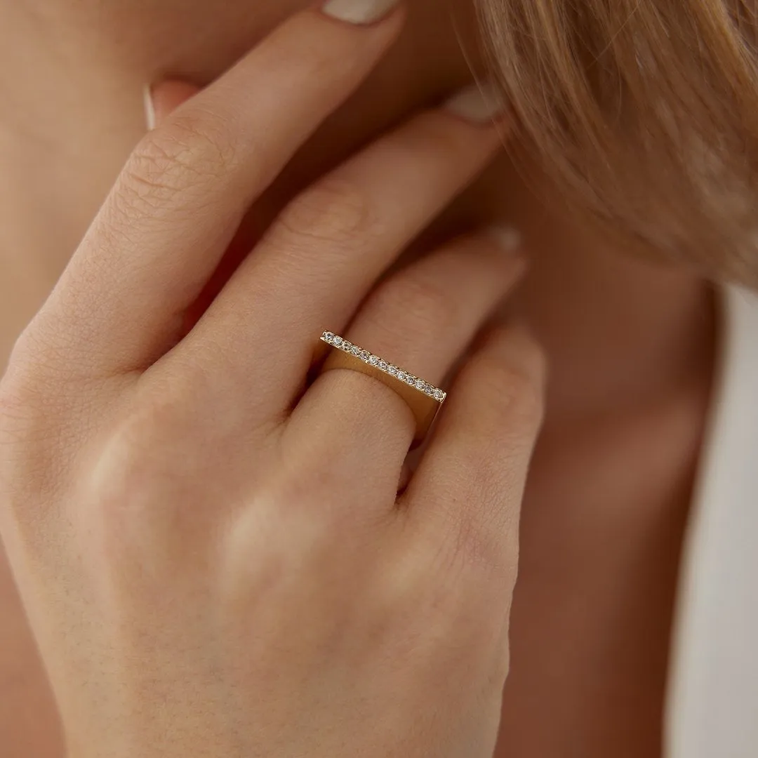 14k Gold Ribbon Waterway Ring