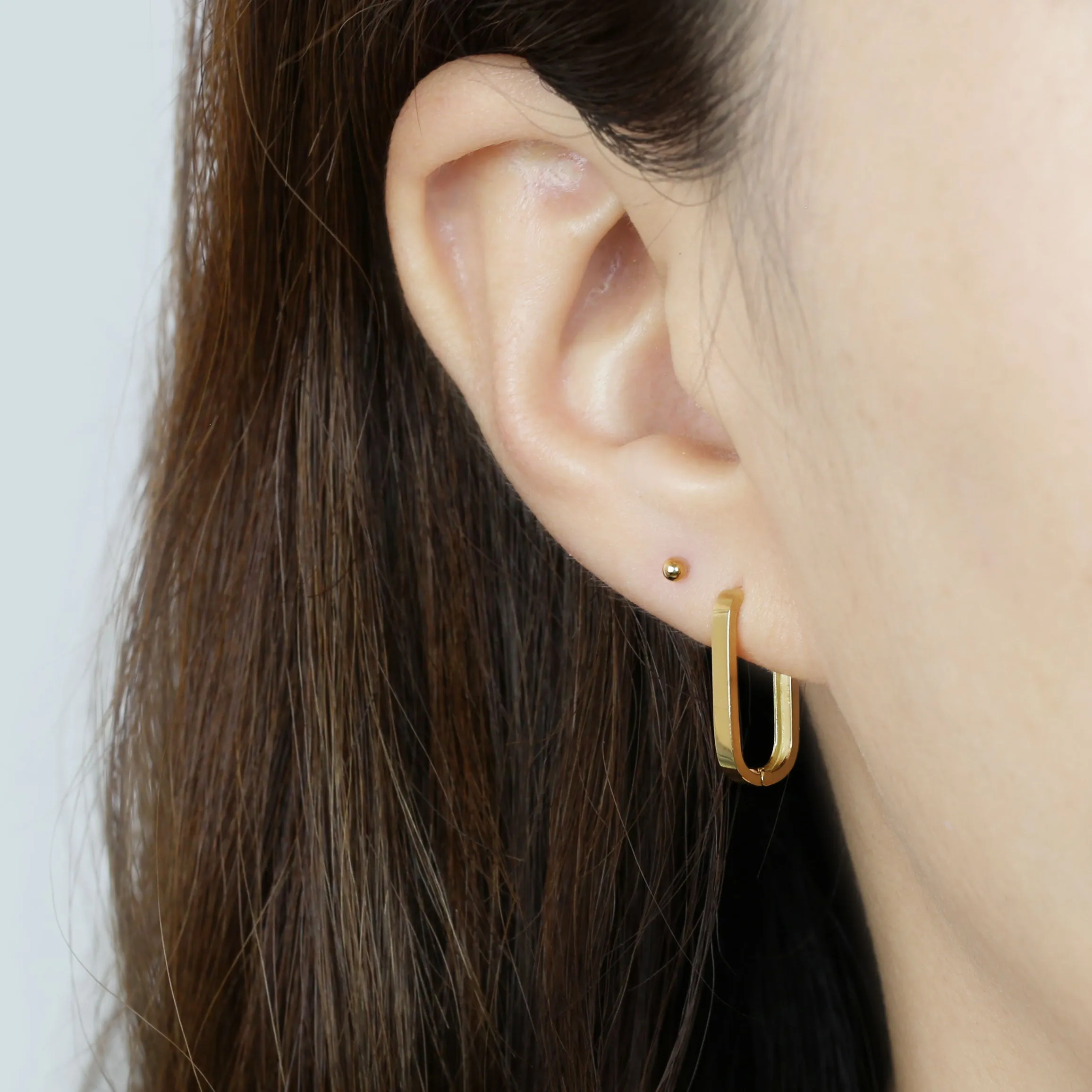 14k Solid Gold Oval Hoop Earring