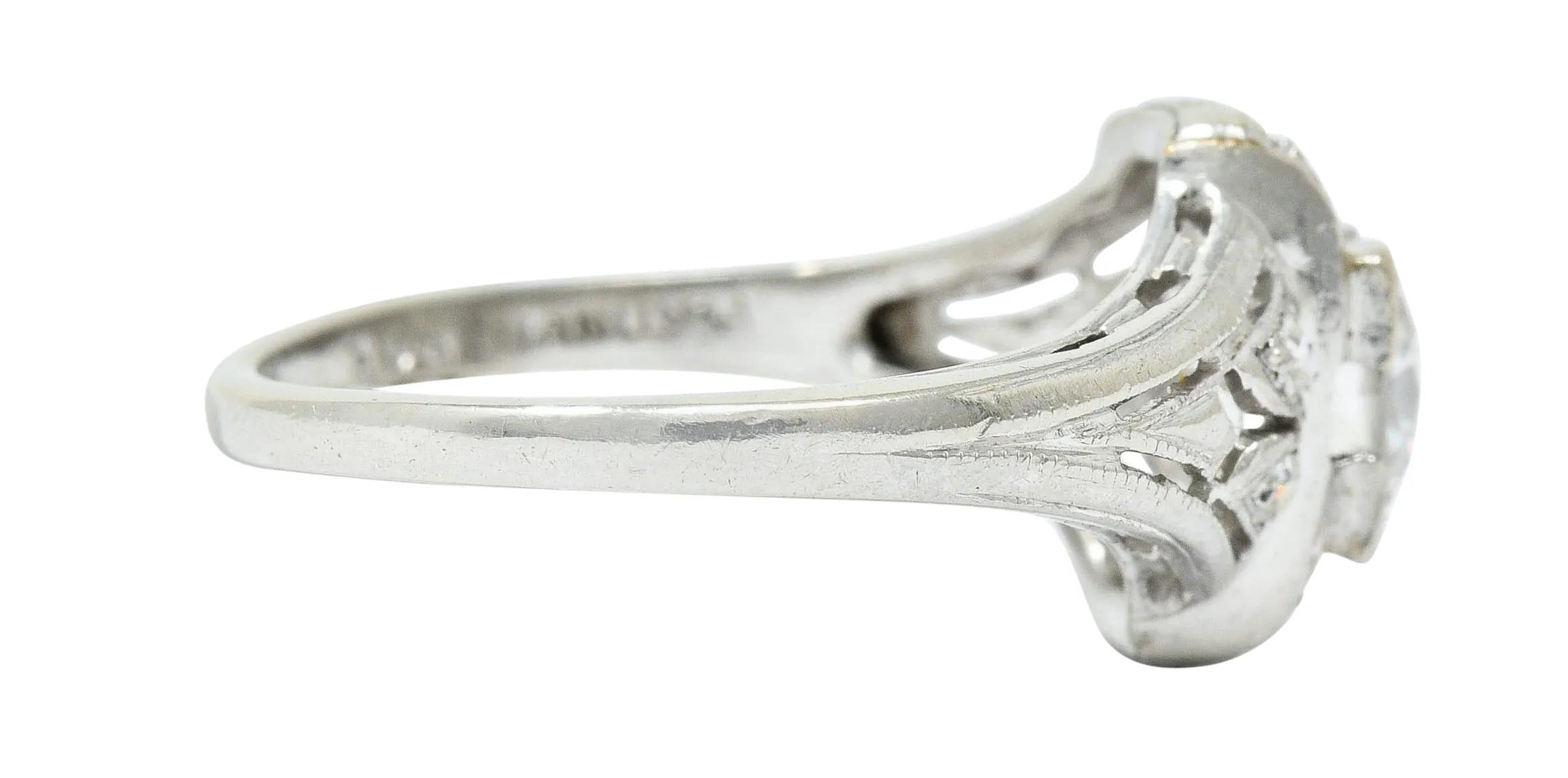 Art Deco 0.85 CTW Diamond Platinum Dinner Engagement Ring