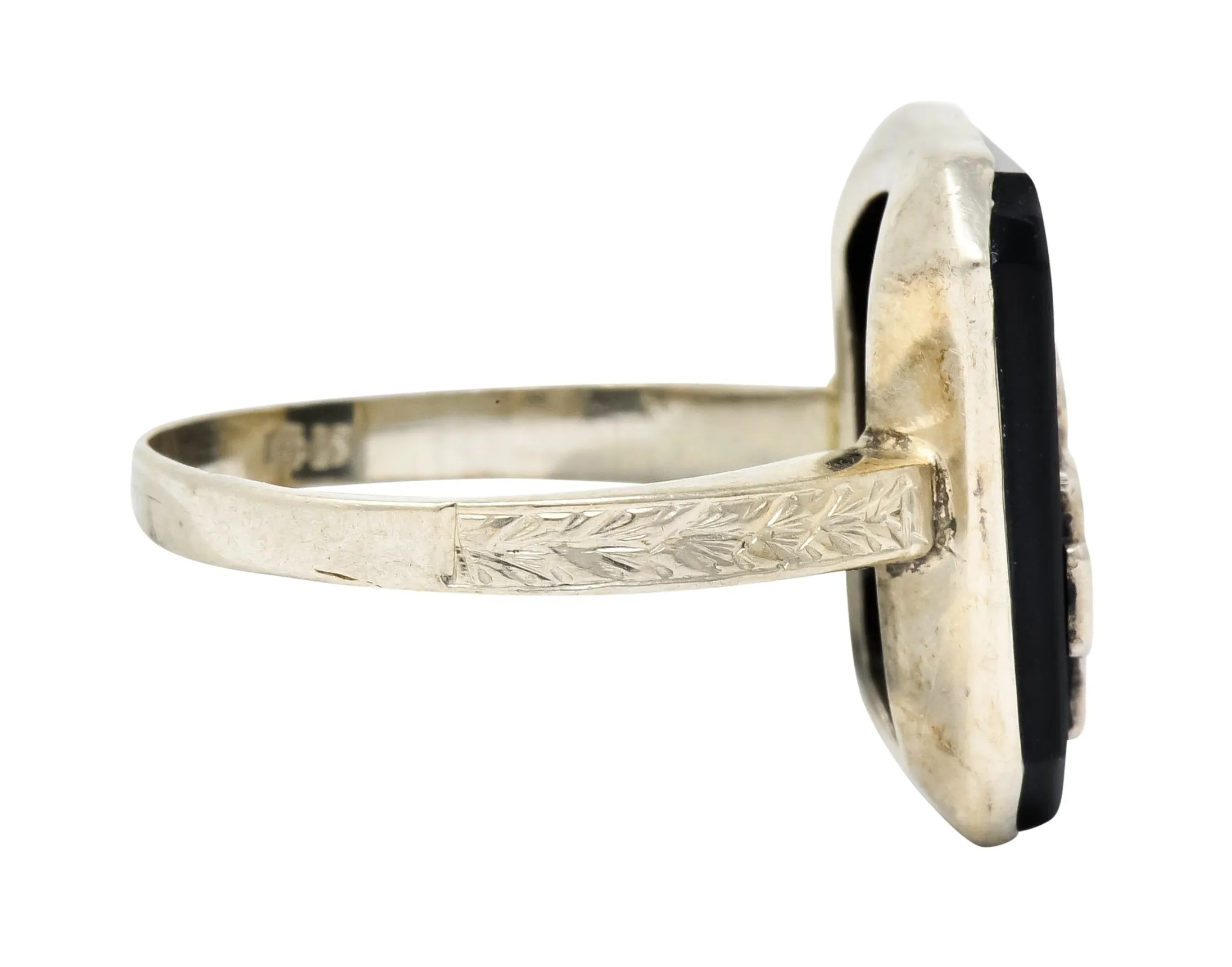 Art Deco 1923 Onyx Tablet 14 Karat White Gold Date Ring