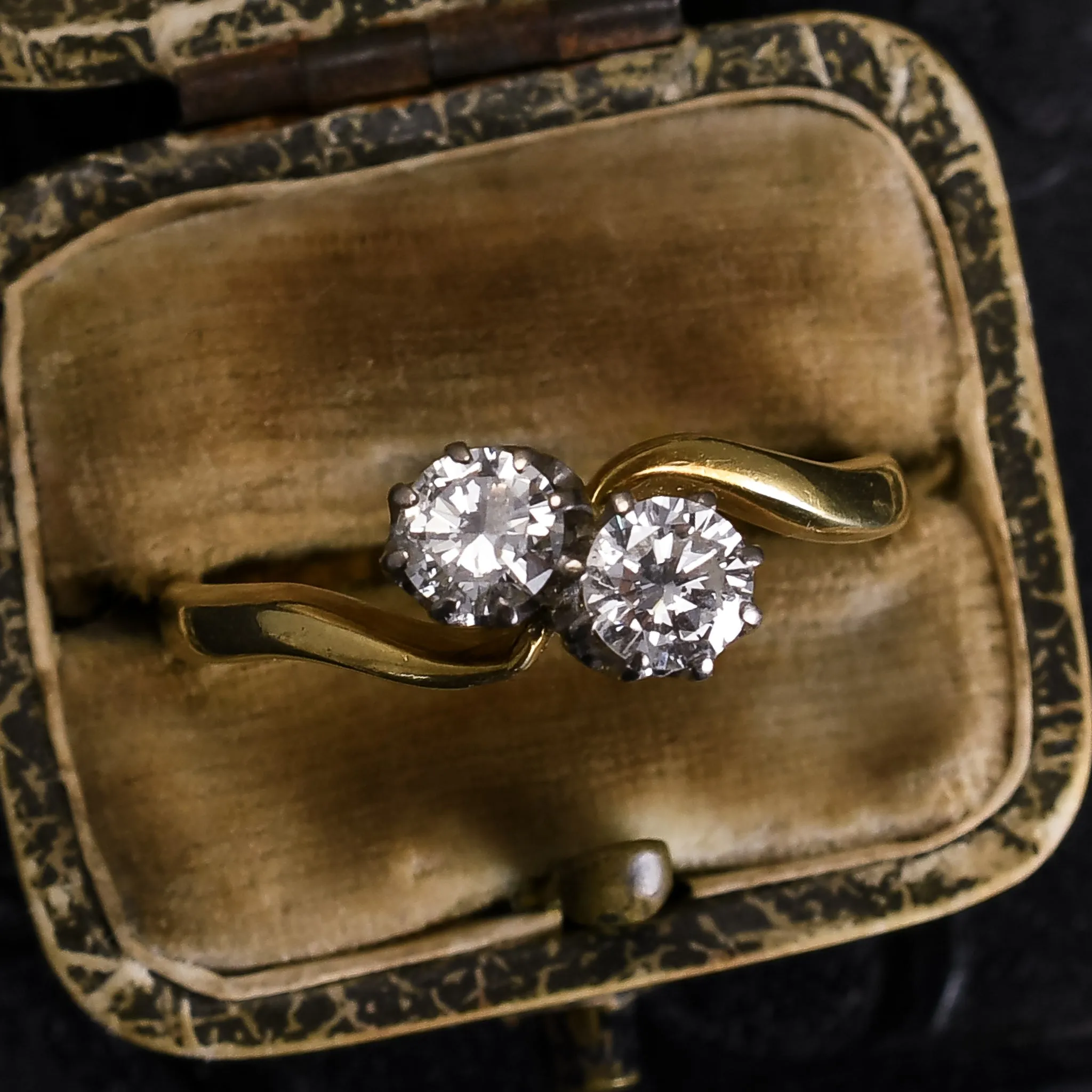 Art Deco Diamond "Toi et Moi" Engagement Ring