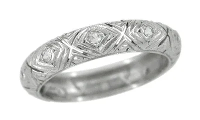 Art Deco Tokeneke Antique Wedding Band in Platinum - Size 7 3/4