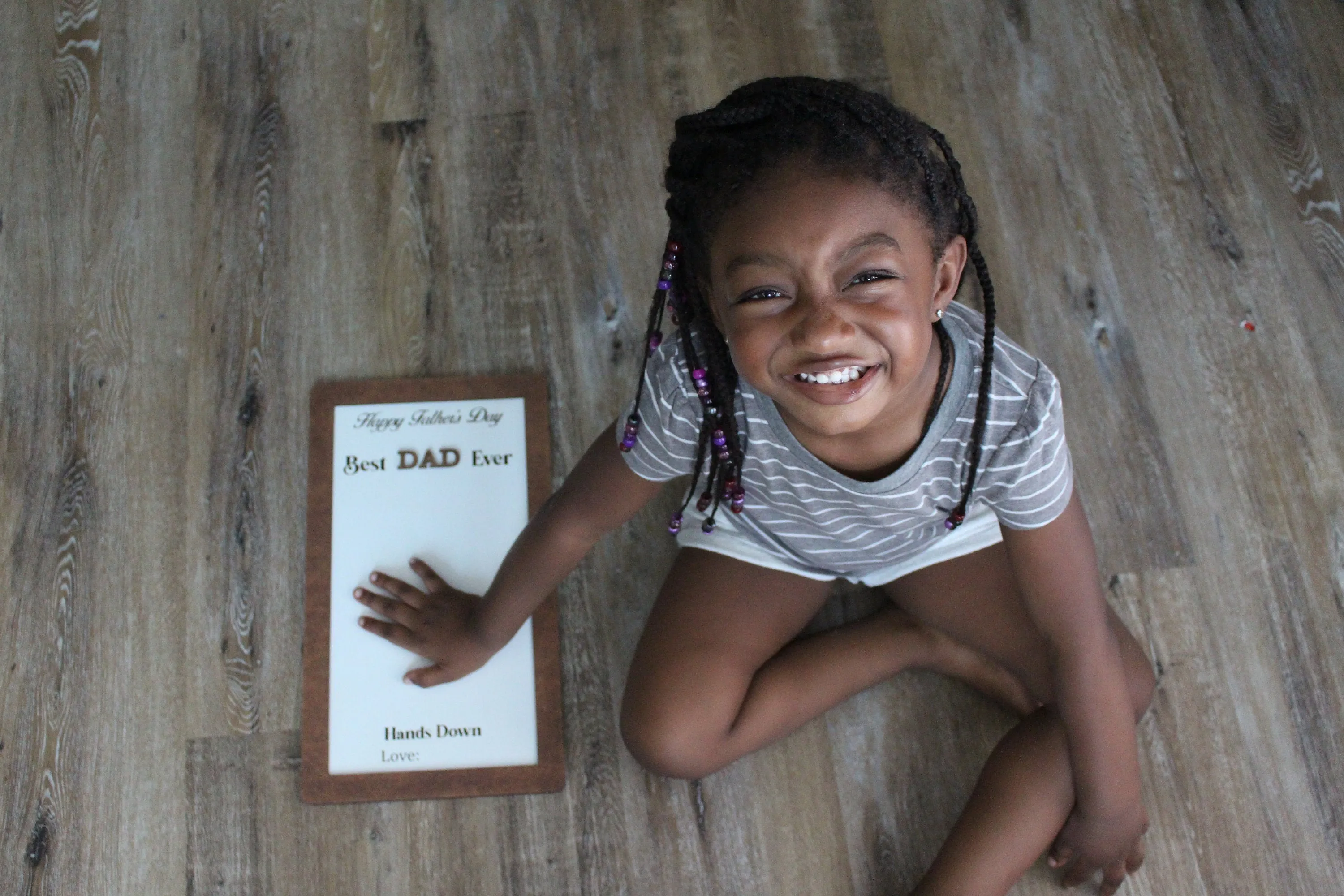Best DAD ever hands down sign -Kids hand print kit- DIY- Rustic Father's birthday gift - Personalized Kid- Names-Loved One Present