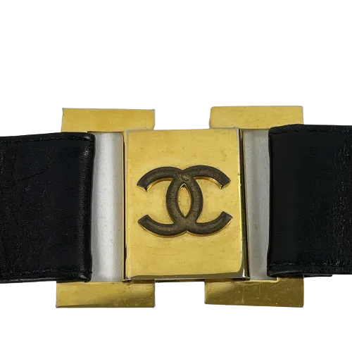 CHANEL - Vintage 1980's Black Leather and Gold Buckle CC Link Belt - 75 / 30