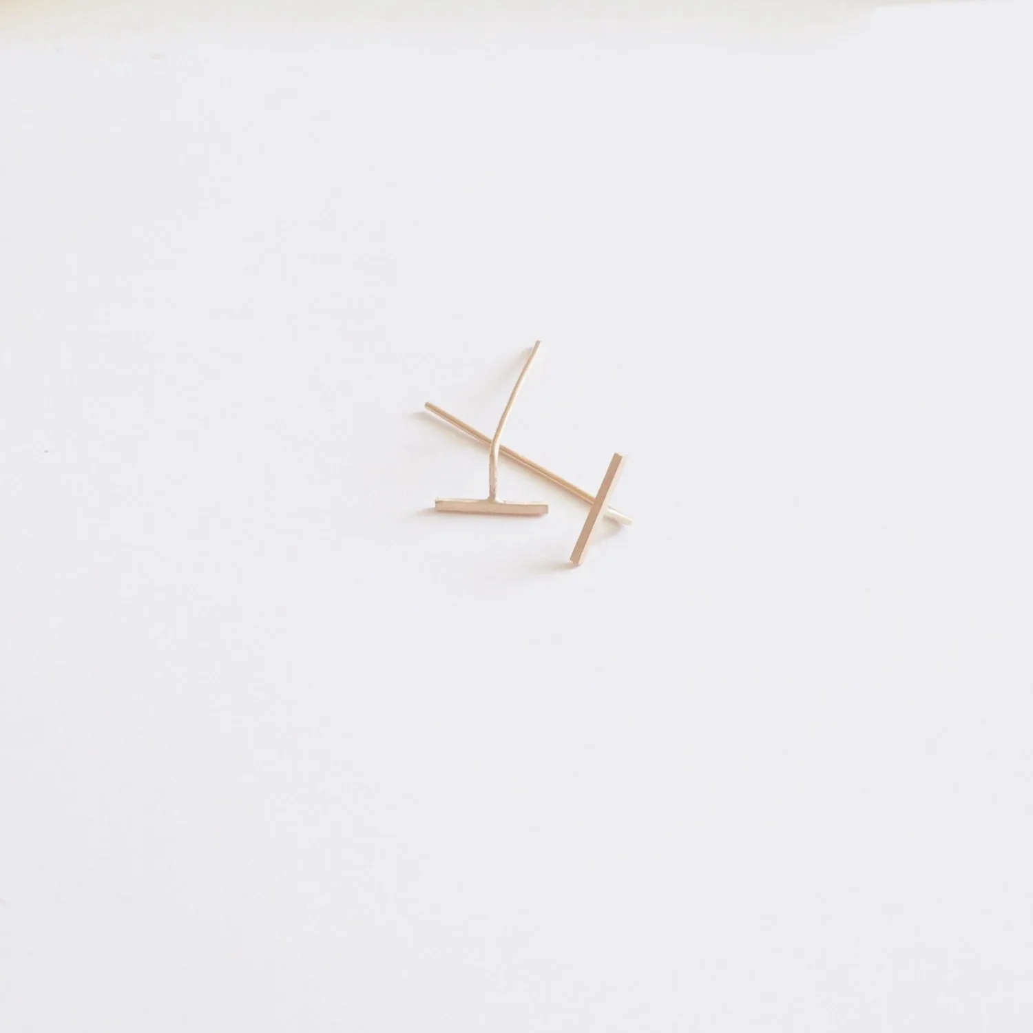 Classic Minimalist Hand-Made Skinny Bar Threaded Earring - 0122