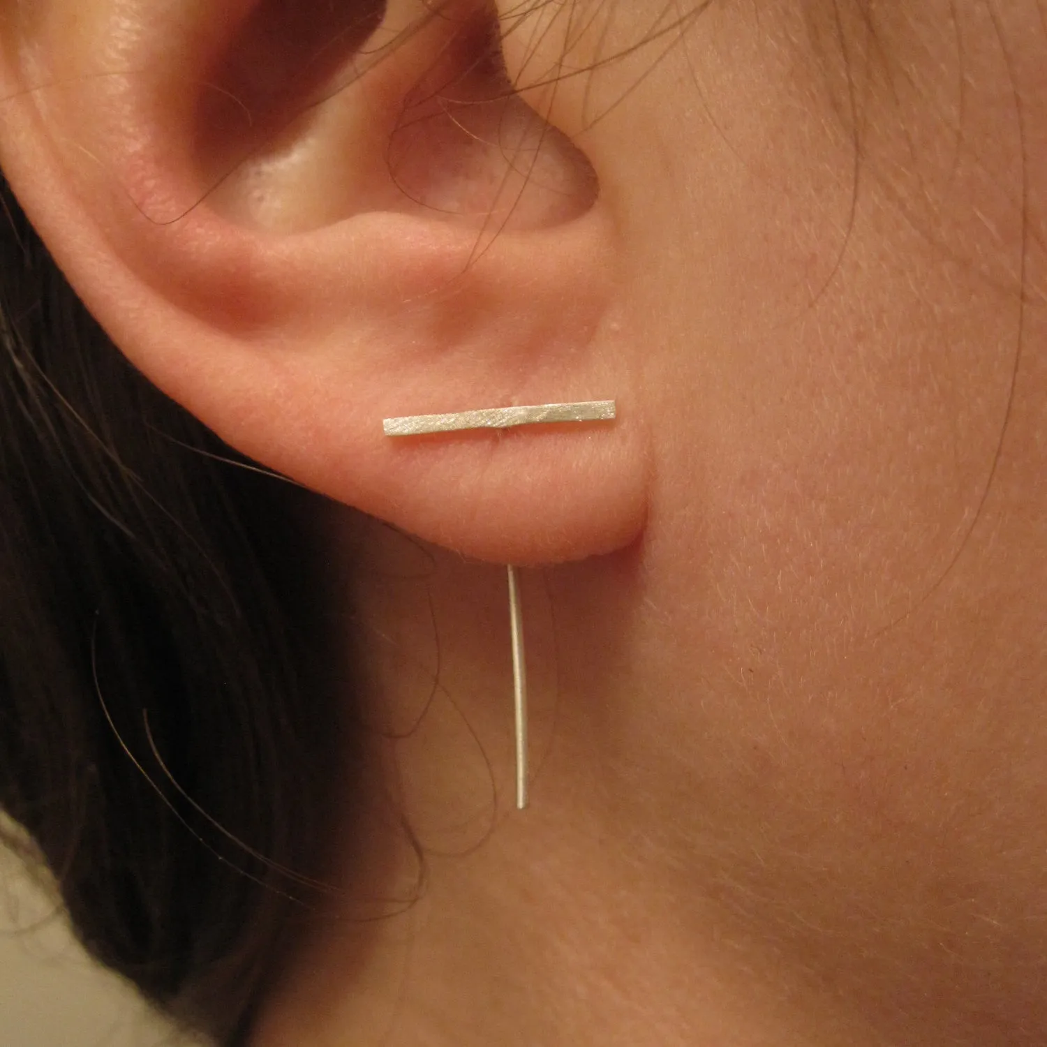 Classic Minimalist Hand-Made Skinny Bar Threaded Earring - 0122