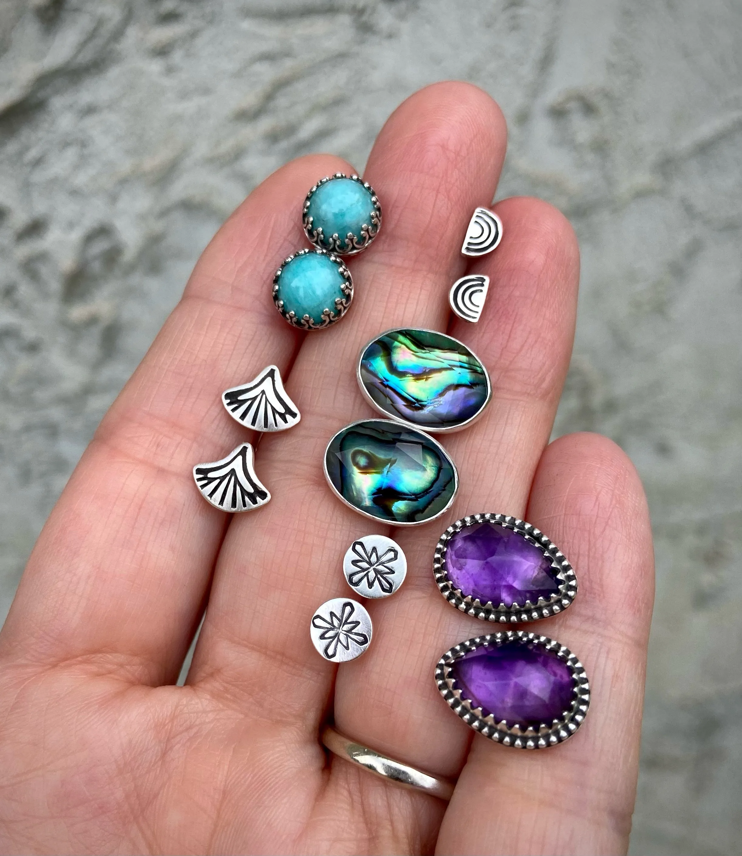 Deco Burst Studs