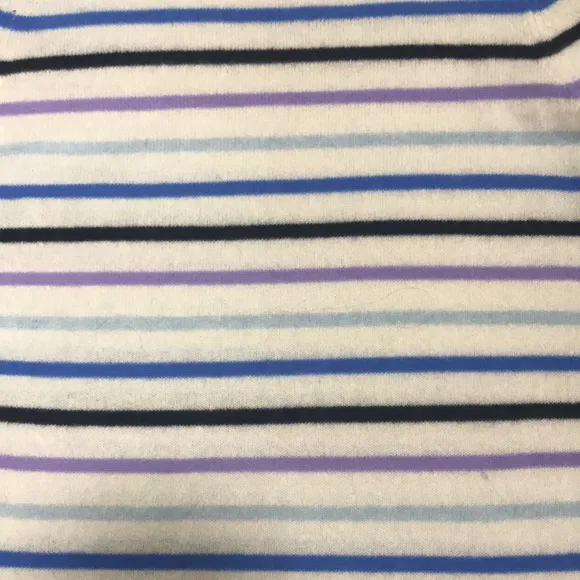 EUC! 100% Cashmere charter club luxury sweater size medium
