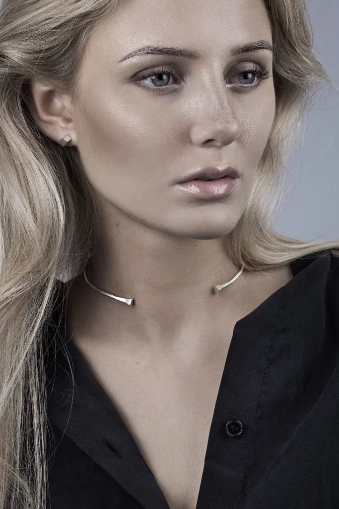 FUNDAMENT CHOKER
