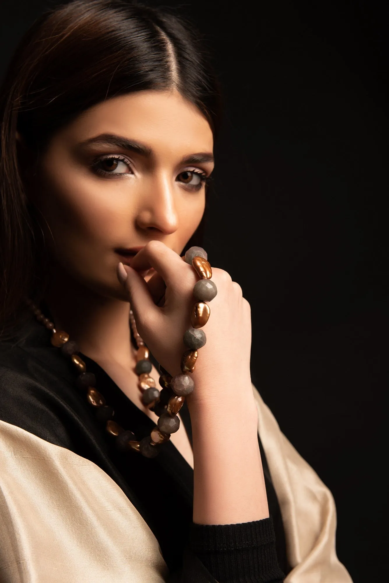 GOLD ABAYA