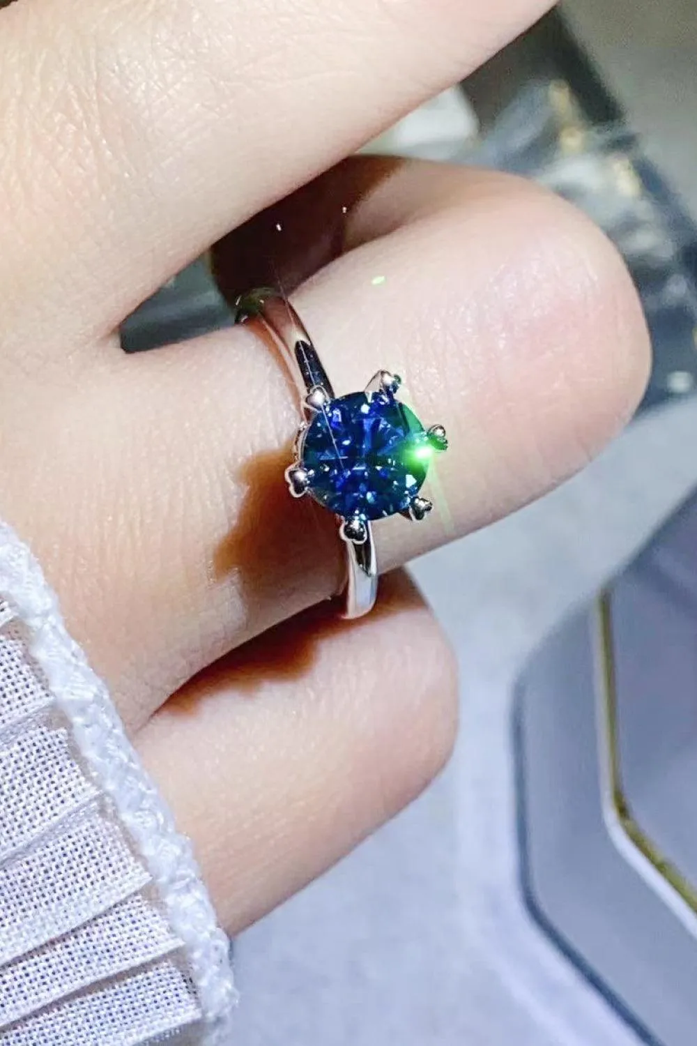 Hazel Blues® | 1 Carat Moissanite 6-Prong Solitaire Ring