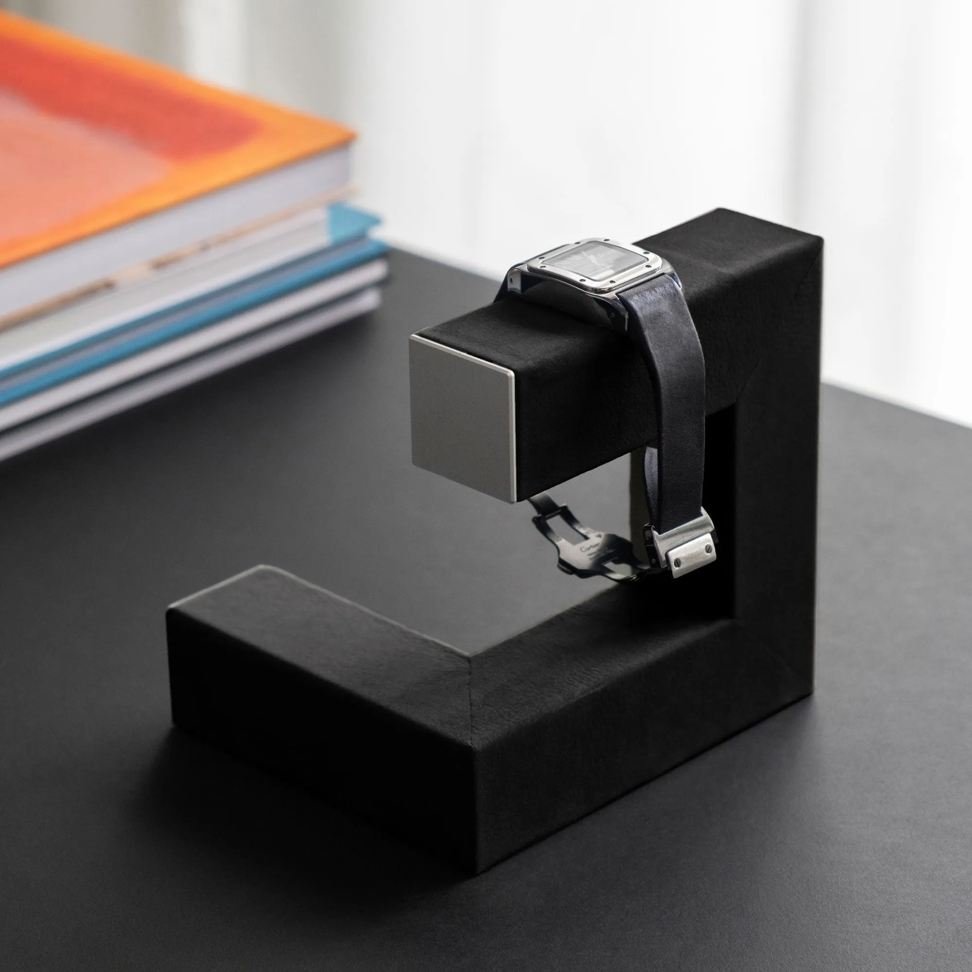 HUDSON 1 WATCH STAND - BLACK / GREY