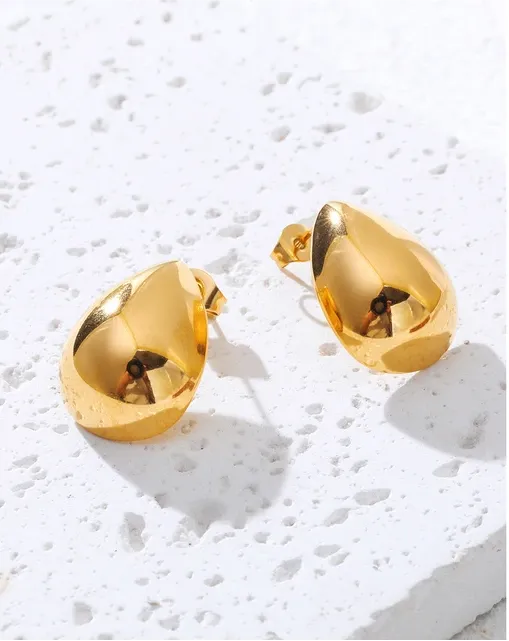 Minimalist Golden Glossy Simple Chic Drop Earring