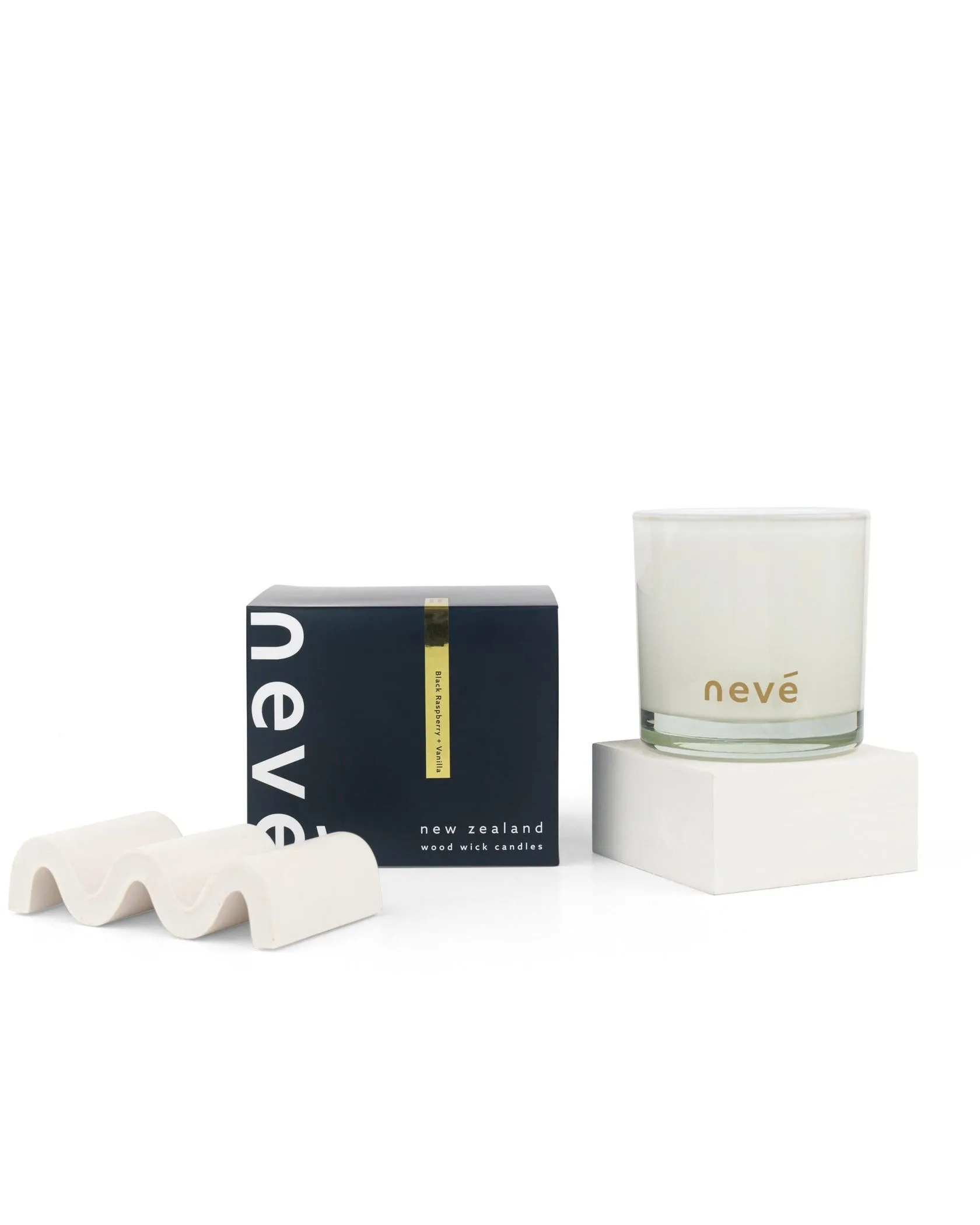 Neve Medium Candle - Seaside in Sorrento
