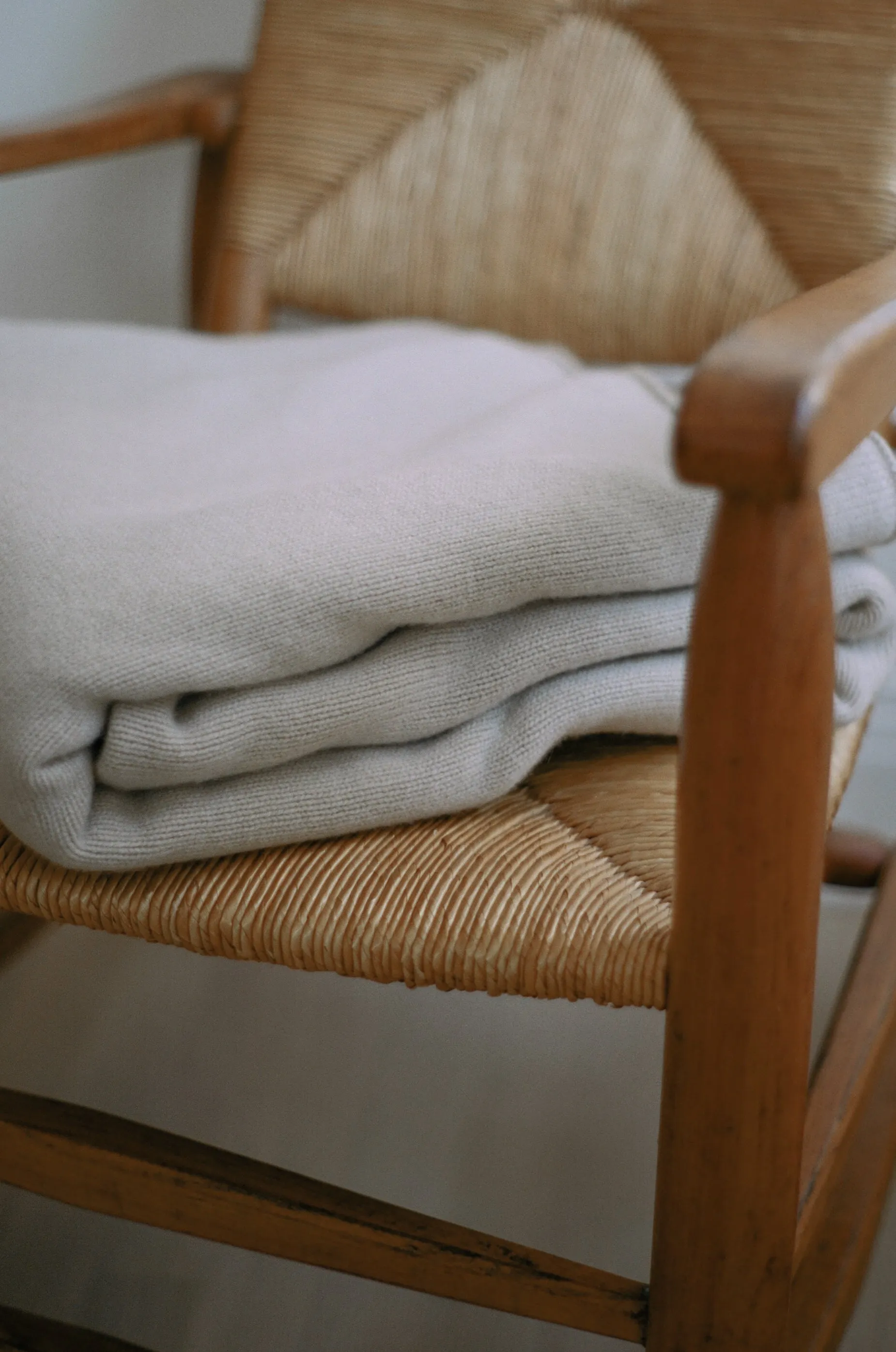Oversized Italian Cashmere Jersey Knit Blanket - Sand
