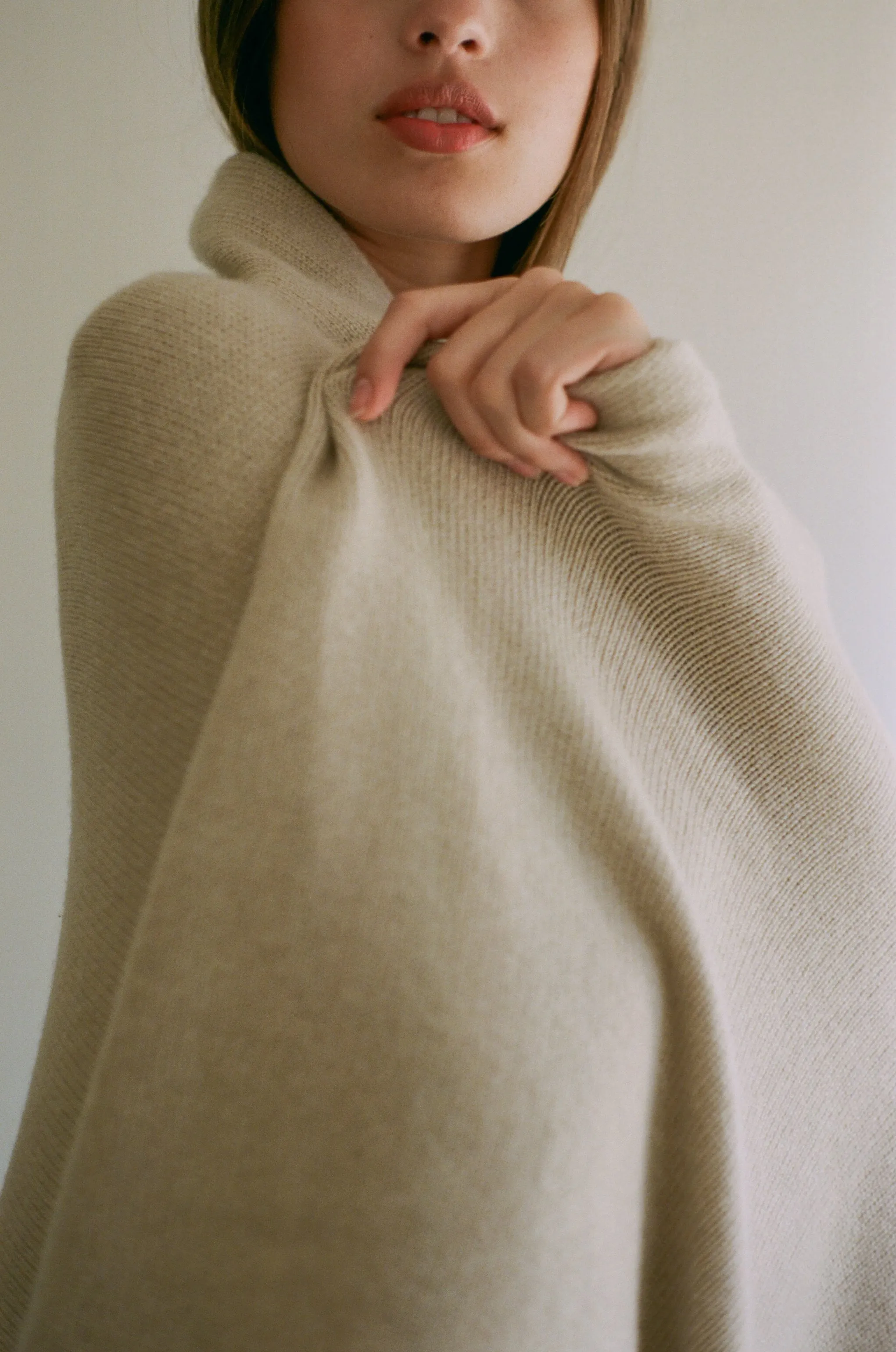 Oversized Italian Cashmere Jersey Knit Blanket - Sand
