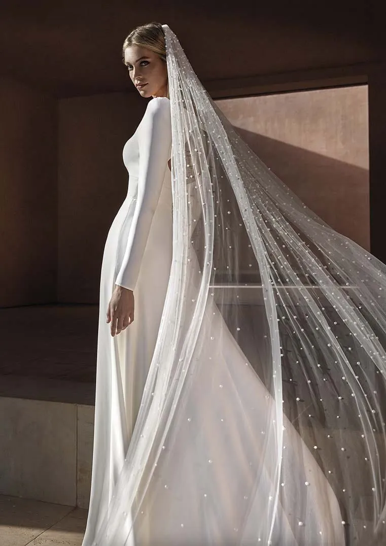 Pronovias: Aspen