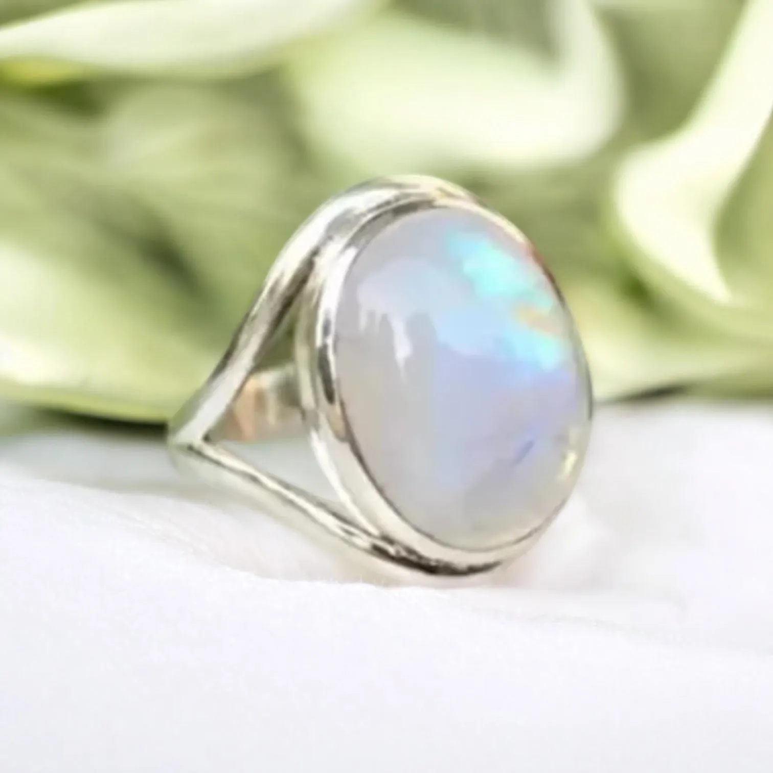 Rainbow Moonstone Solid 925 Sterling Silver Ring 4.5