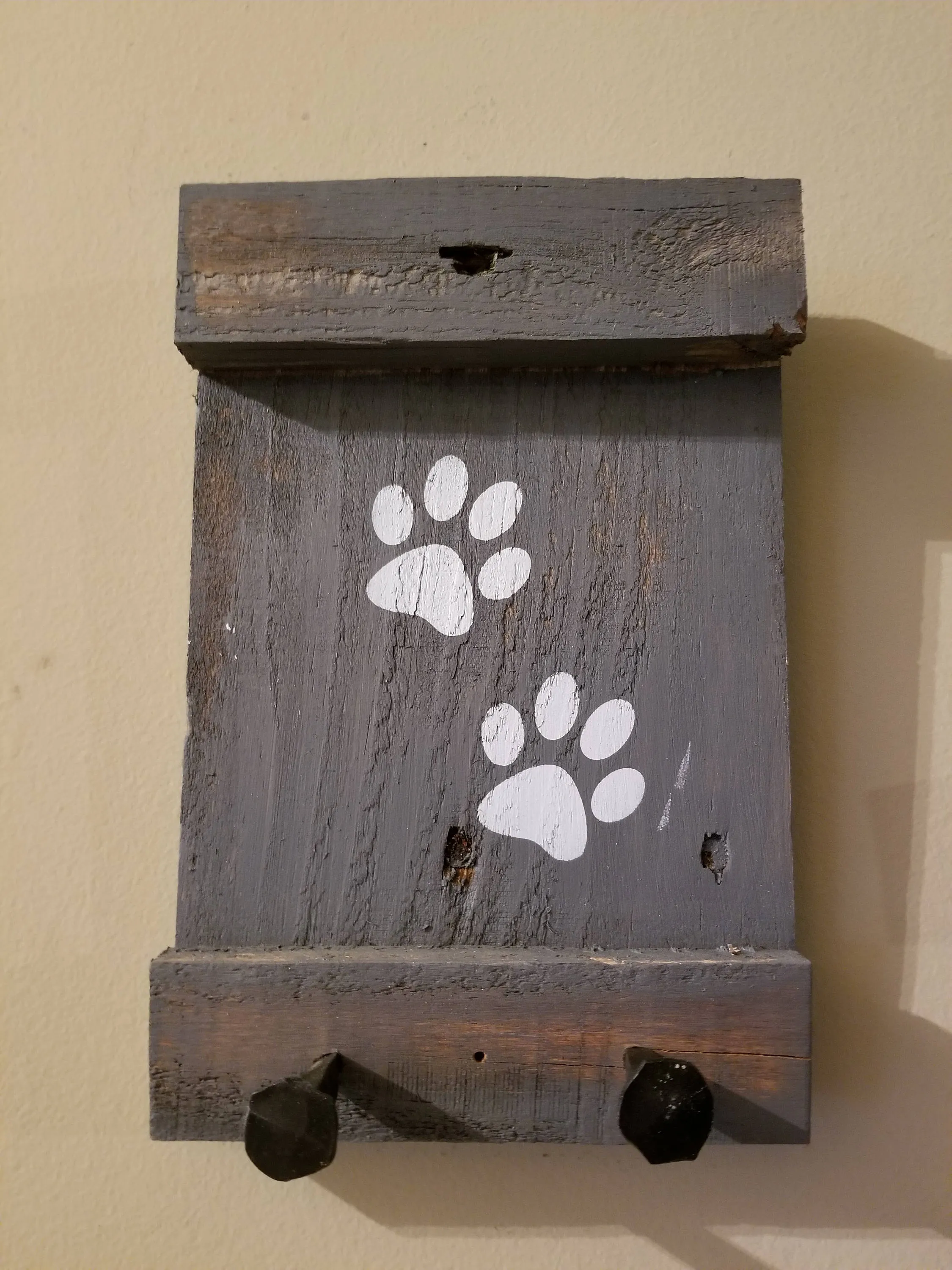 Reclaimed Wood Dog Leash Holder - Cat Leash Holder - Leash Holder - Rustic