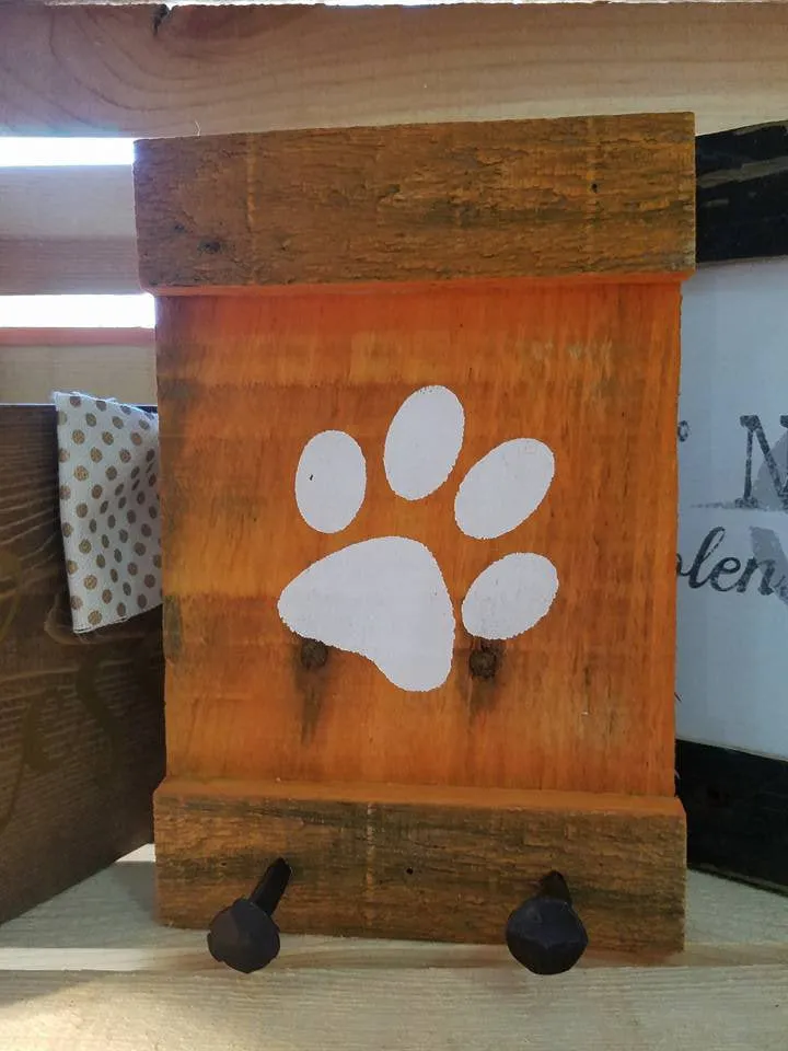 Reclaimed Wood Dog Leash Holder - Cat Leash Holder - Leash Holder - Rustic