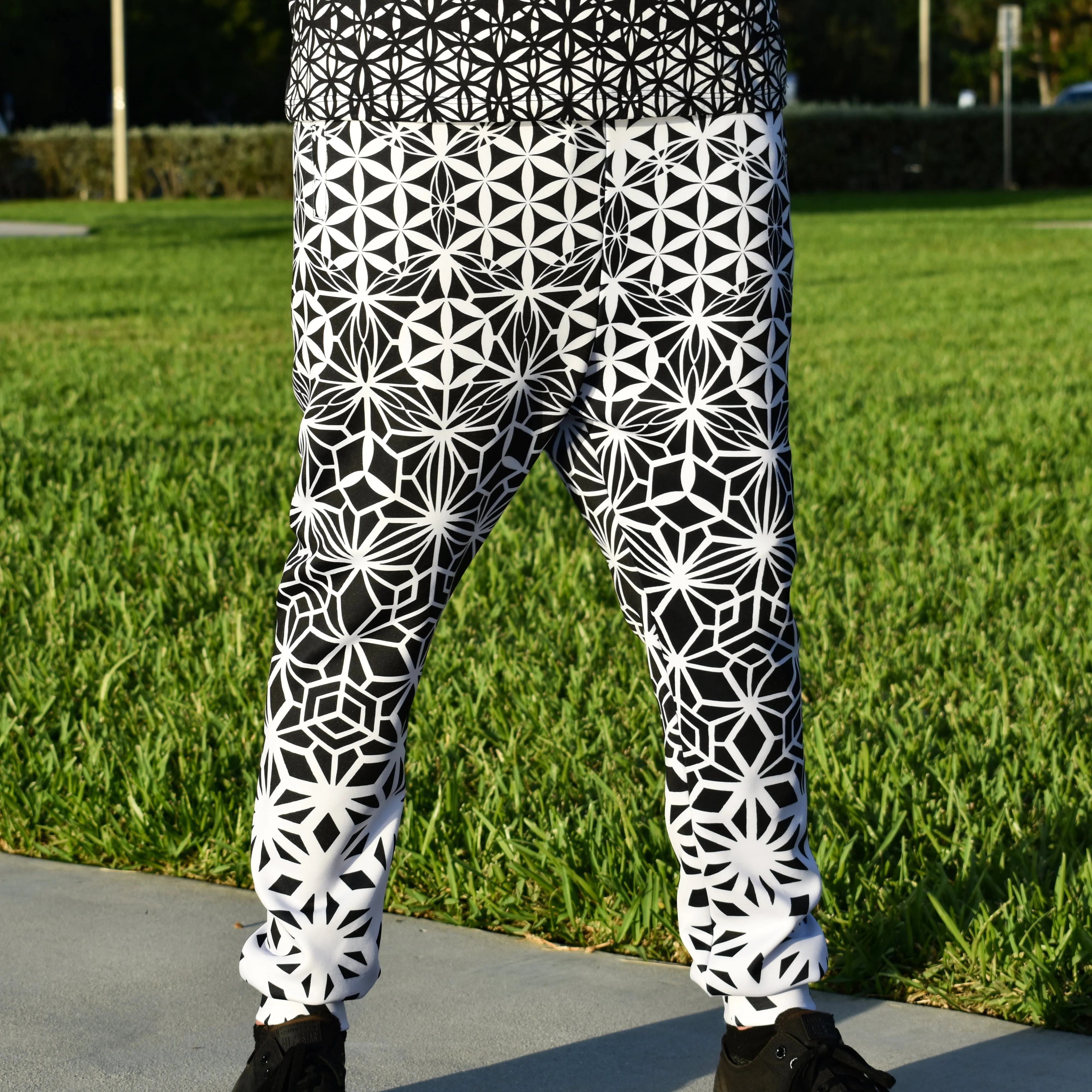 Tessellating Fractals Joggers