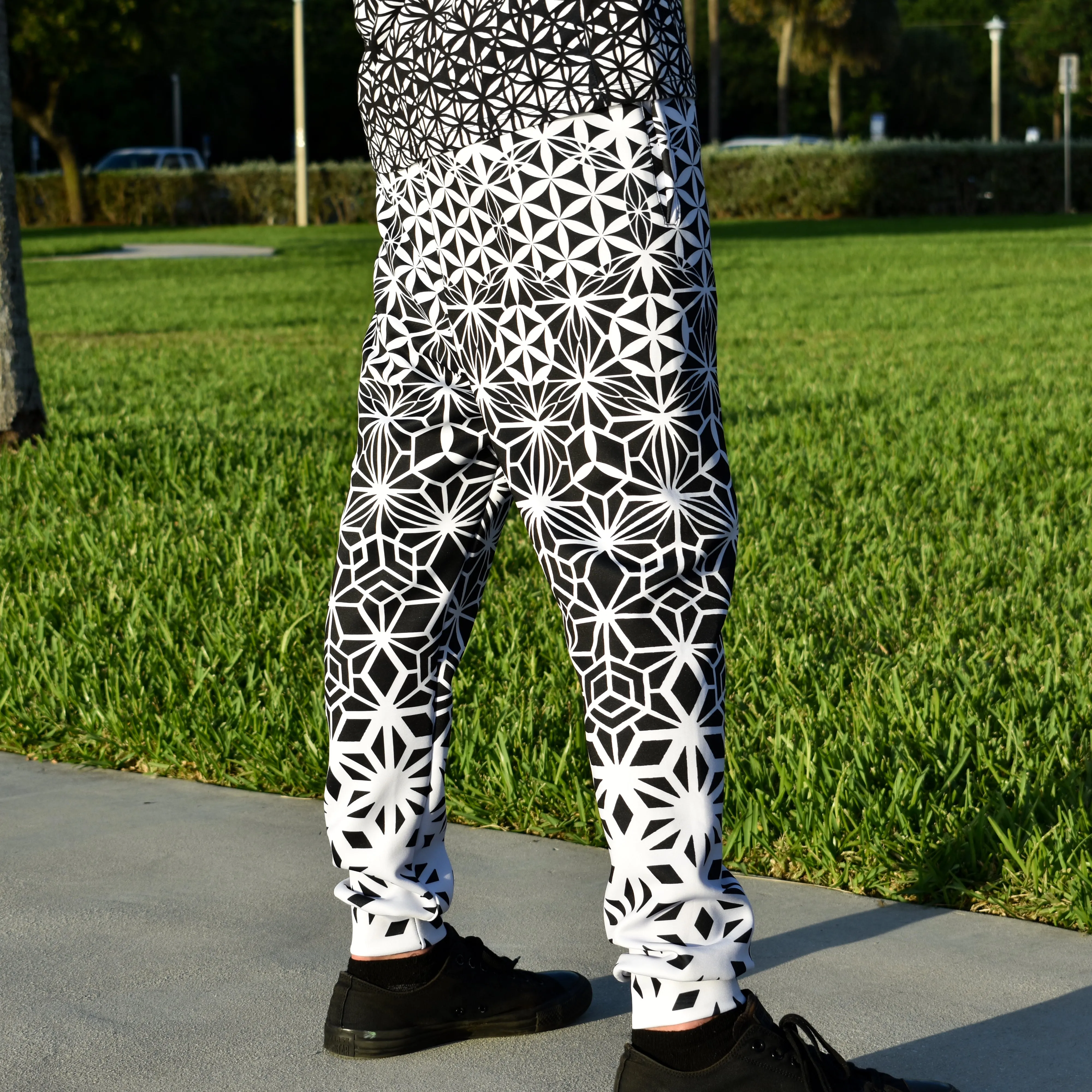 Tessellating Fractals Joggers