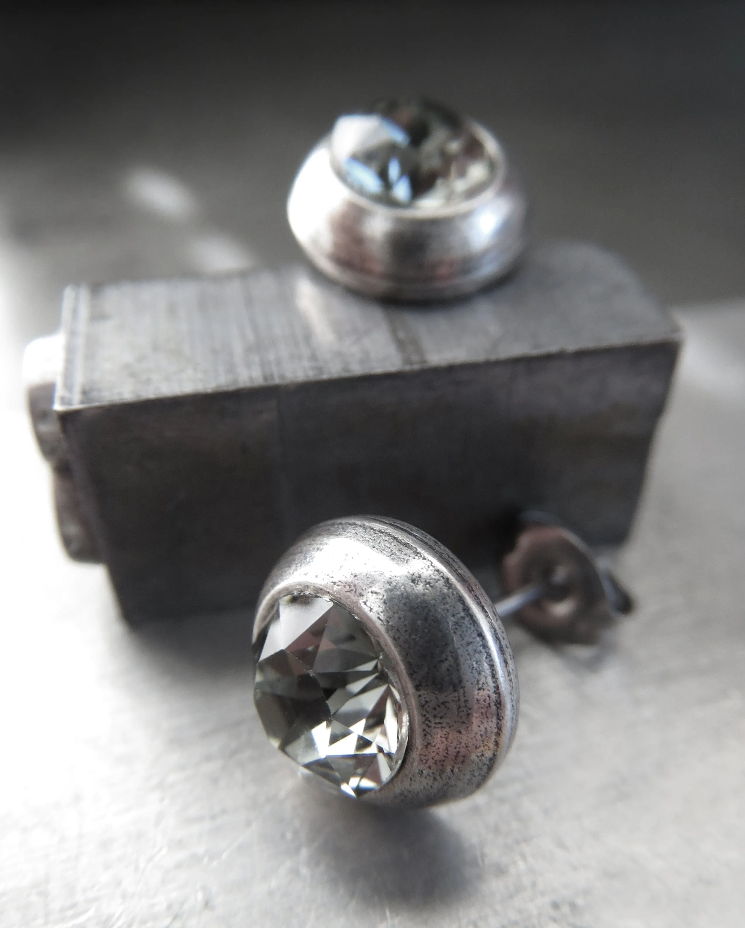Ultra Modern Black Diamond Crystal Stud Earrings - Antiqued Silver