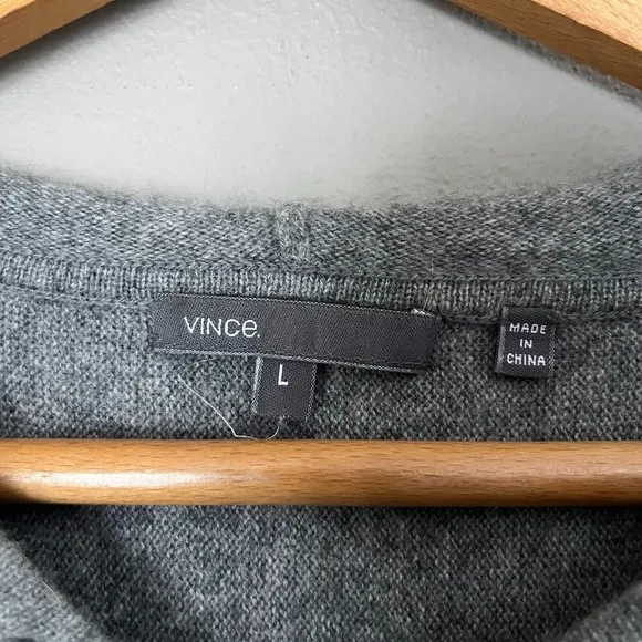 VINCE 100% Cashmere Oversized Hoodie Poncho Sweater Size Large Quiet Luxury
